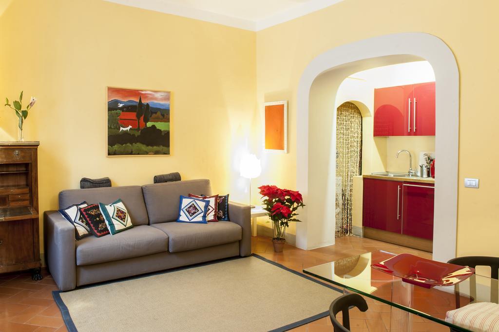 Dante Apartment